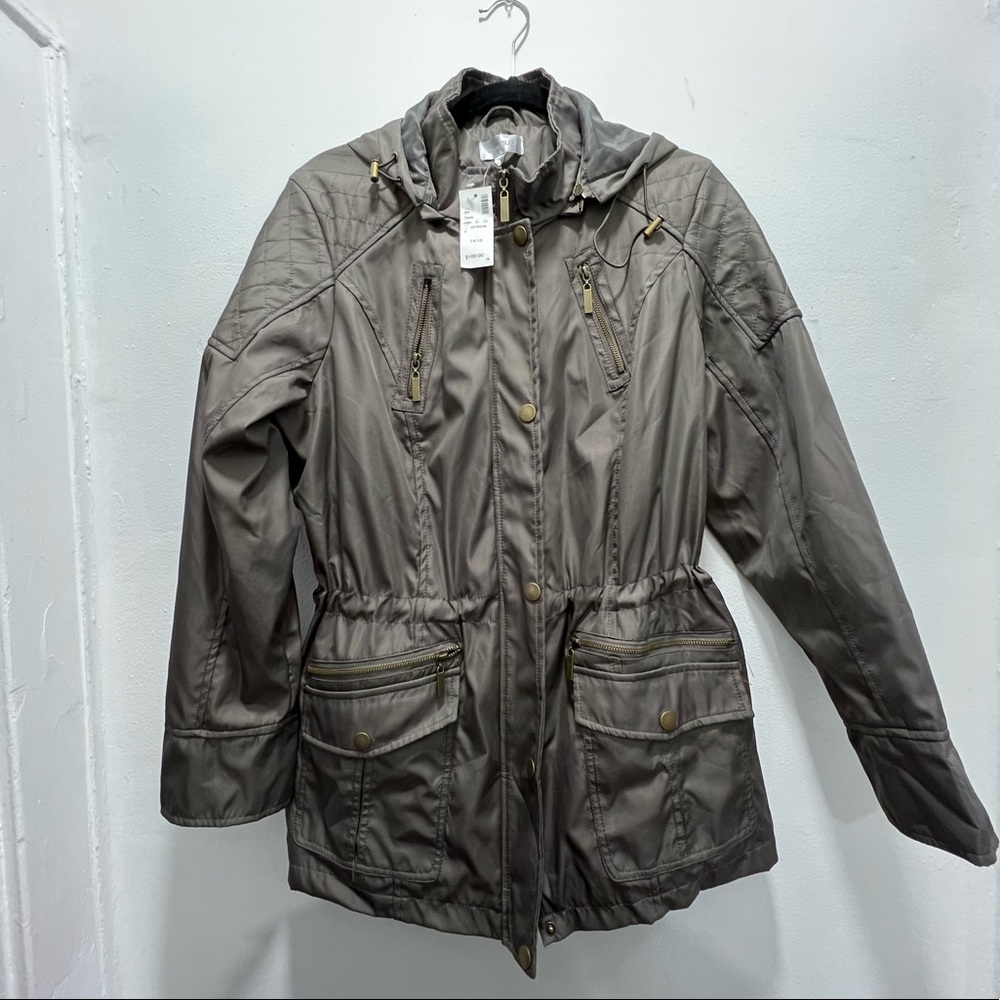 Avenue Raincoat
